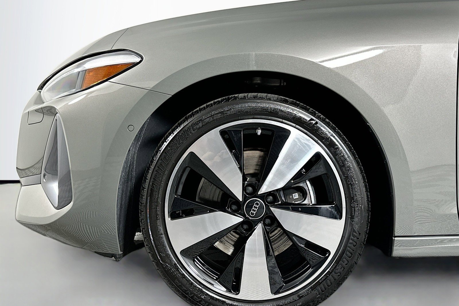 Used 2025 Audi A5 2.0T Premium w/ Convenience Package image 12