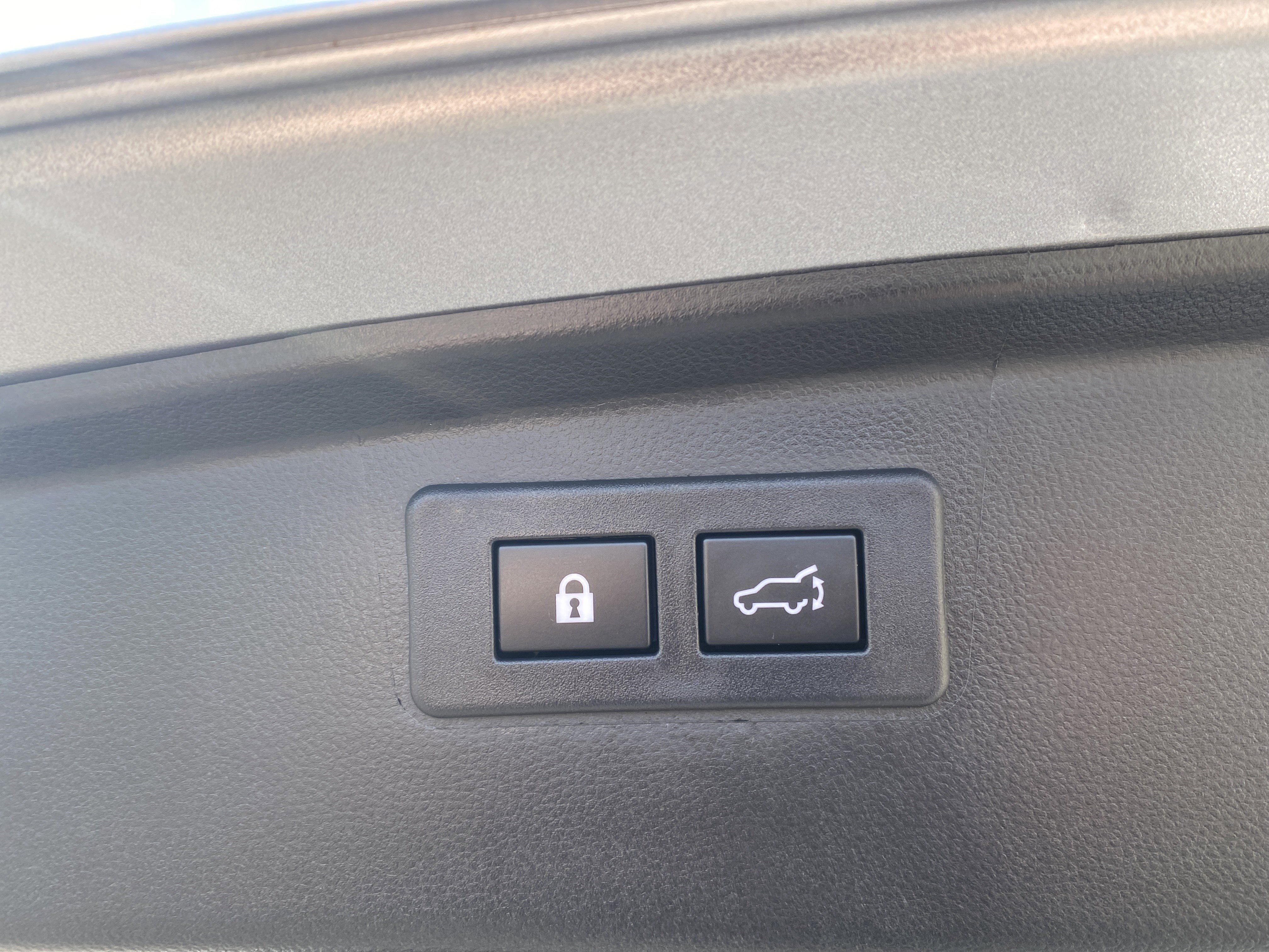 Used 2025 Subaru Outback Premium image 34