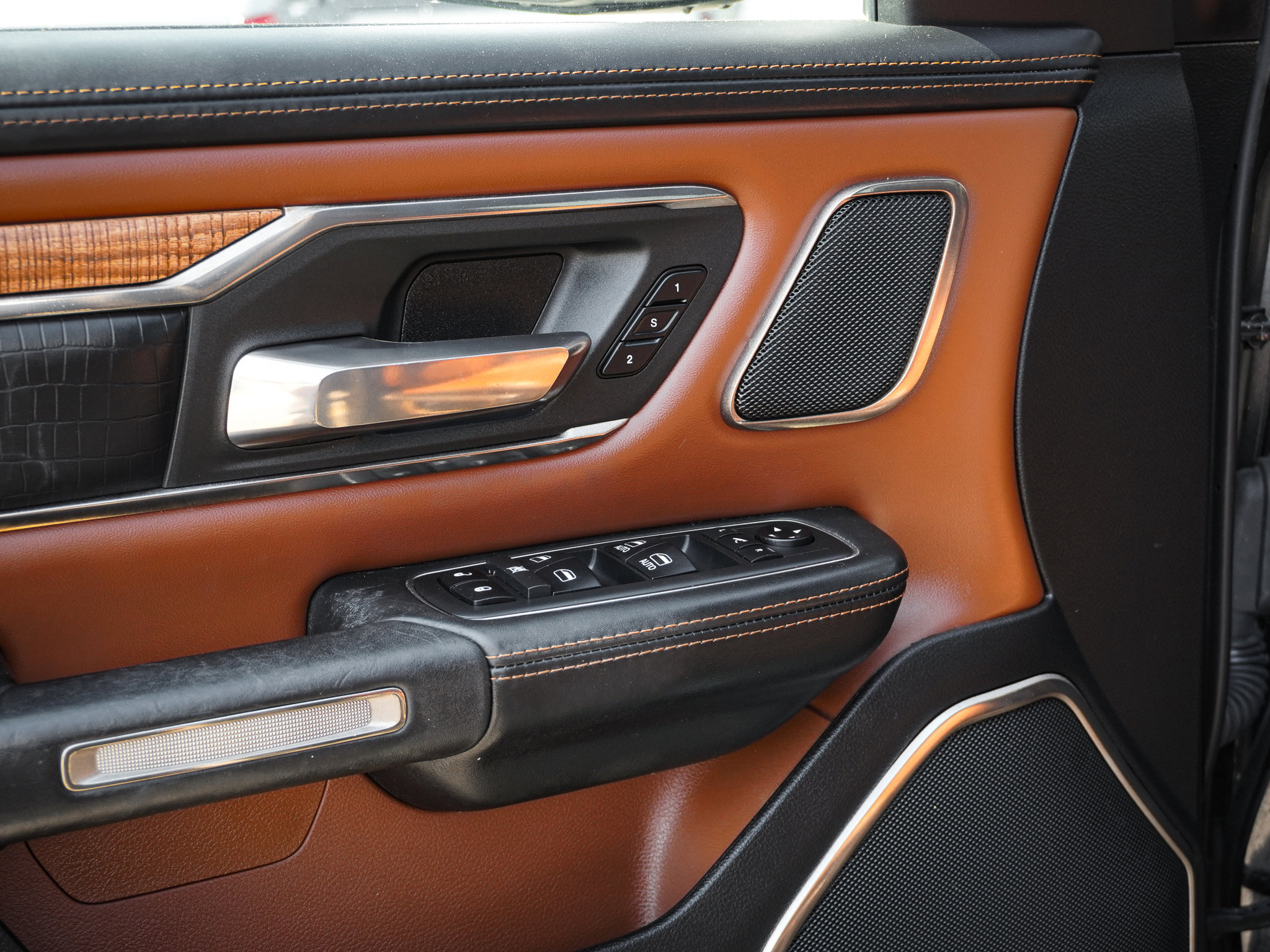 Used 2019 RAM 1500 Limited image 16