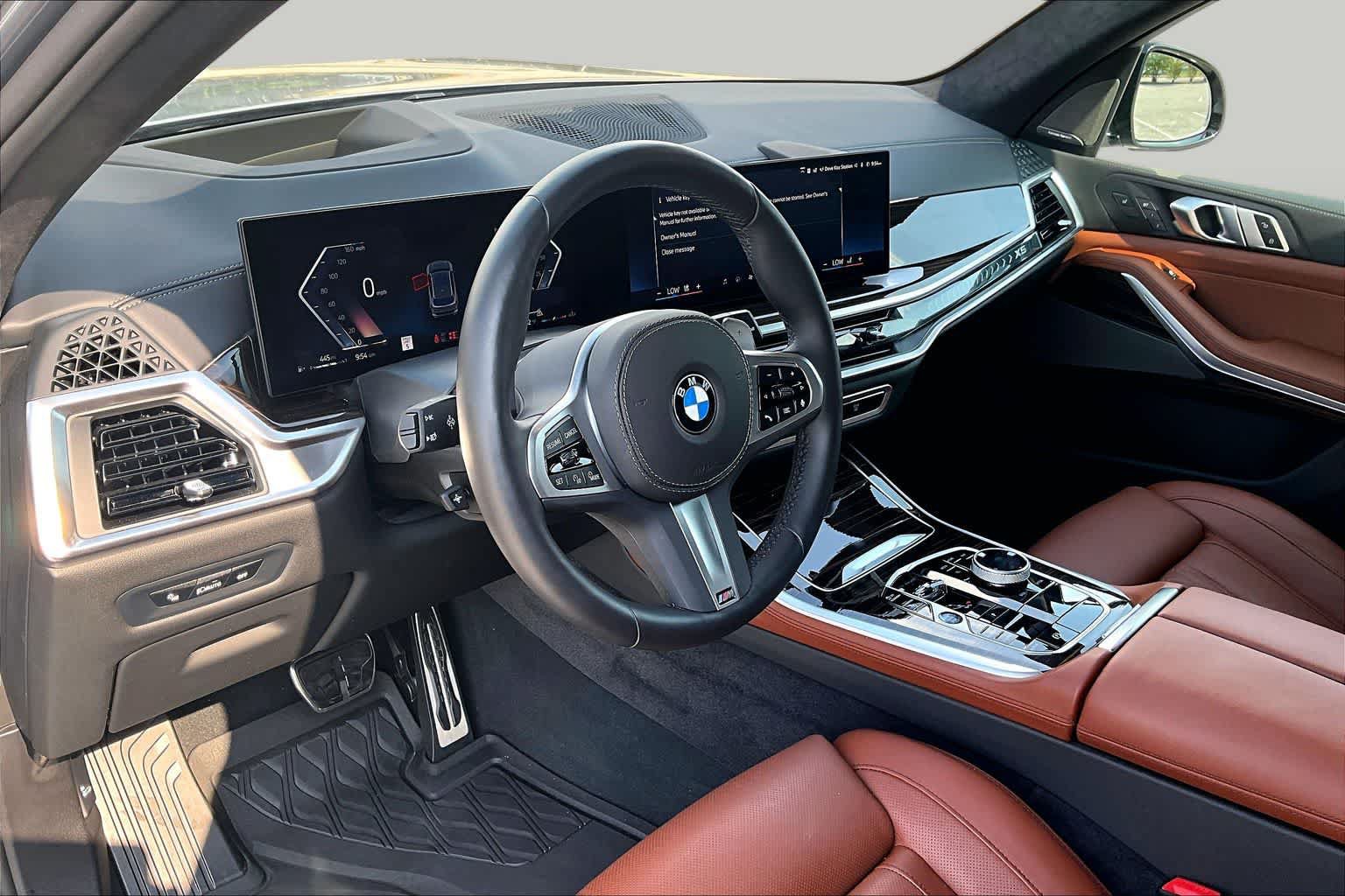 Used 2026 BMW X5 sDrive40i w/ Executive Package RWD image 18
