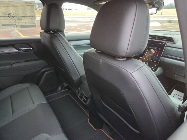 New 2026 GMC Terrain AT4 AWD/4WD image 43