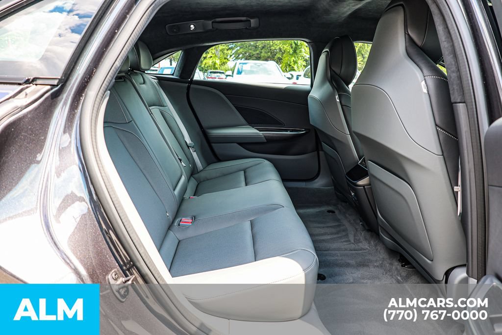 Used 2024 Lucid Air Pure RWD image 21