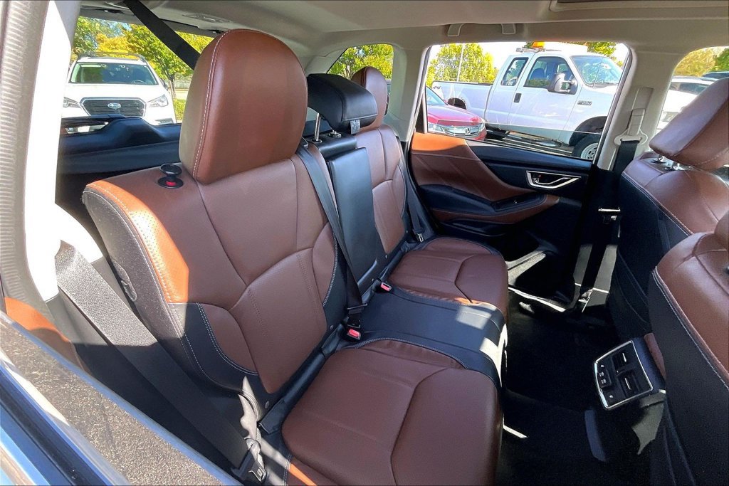 Certified 2023 Subaru Forester Touring AWD/4WD image 32
