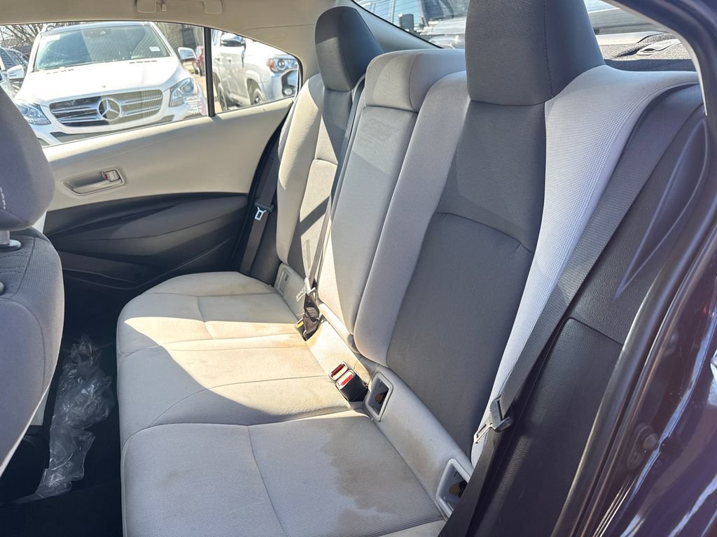 Used 2022 Toyota Corolla LE FWD image 33