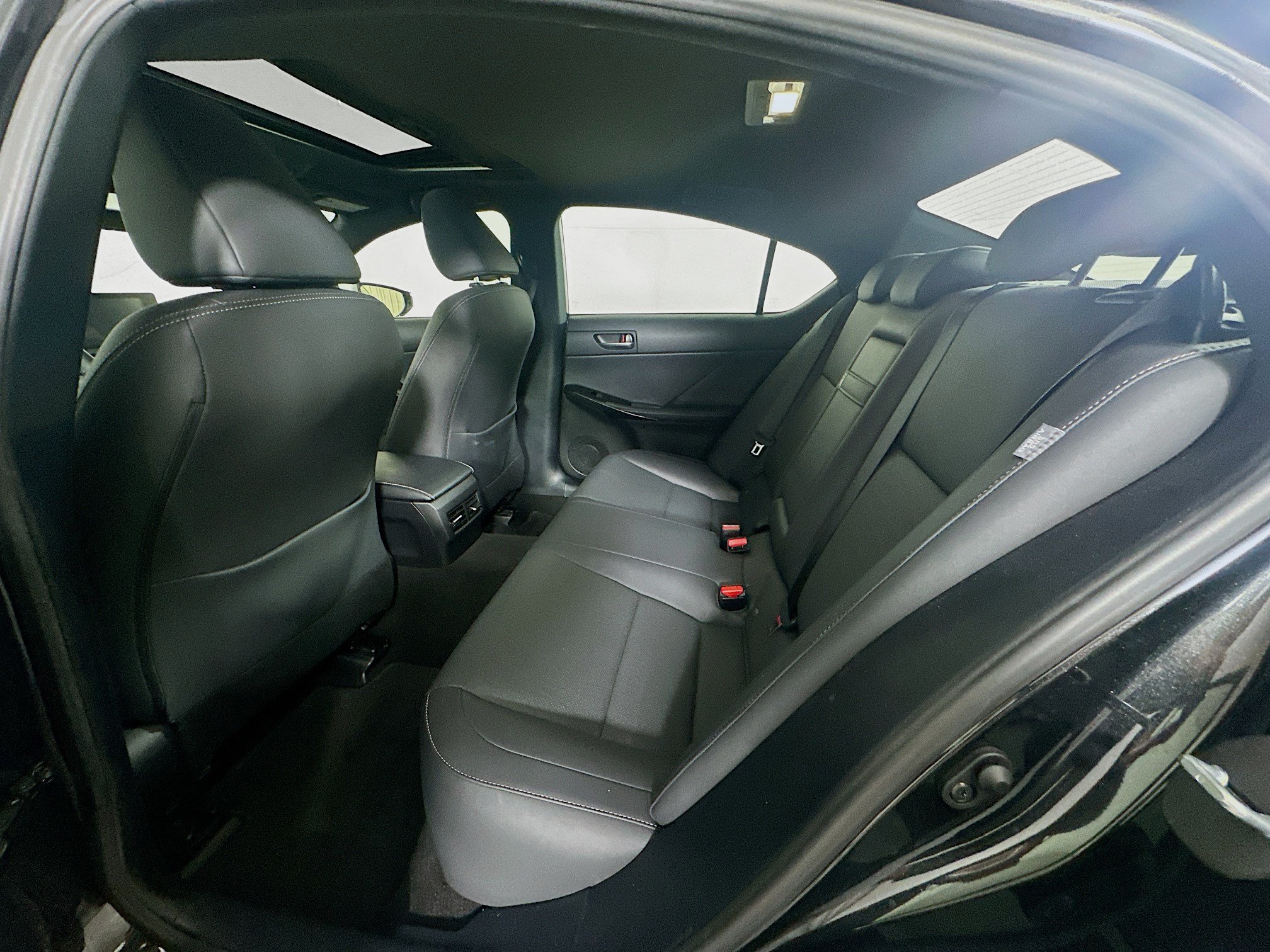Used 2024 Lexus IS 300 w/ Comfort Package RWD image 28