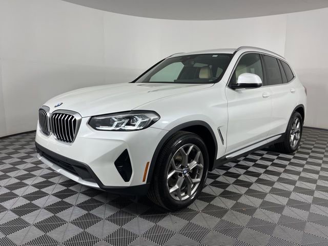 Used 2023 BMW X3 sDrive30i w/ Premium Package image 6
