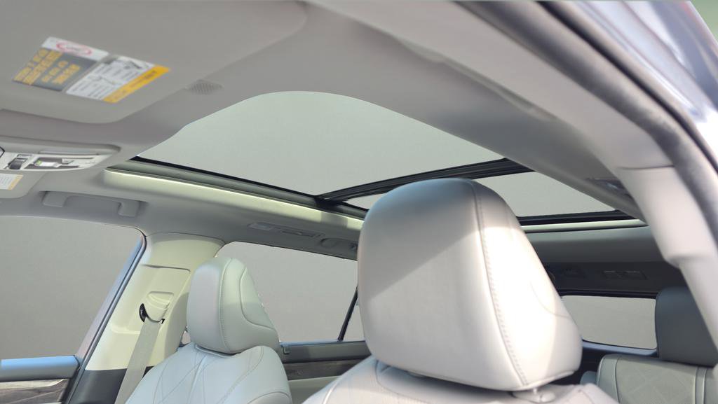 Used 2021 Toyota Highlander Platinum image 11