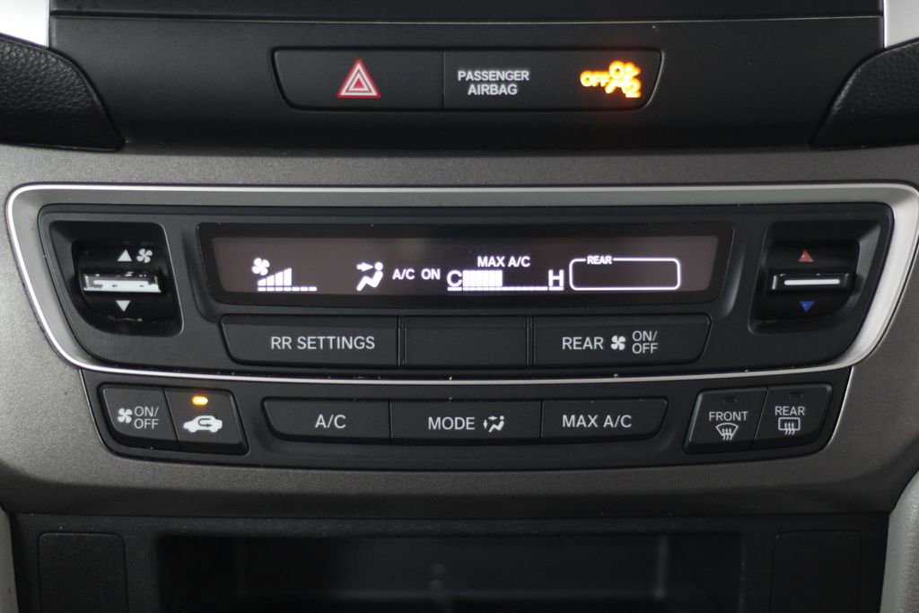 Used 2016 Honda Pilot LX image 29