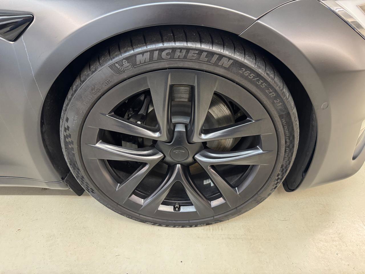 Used 2022 Tesla Model S Standard Range AWD/4WD image 25