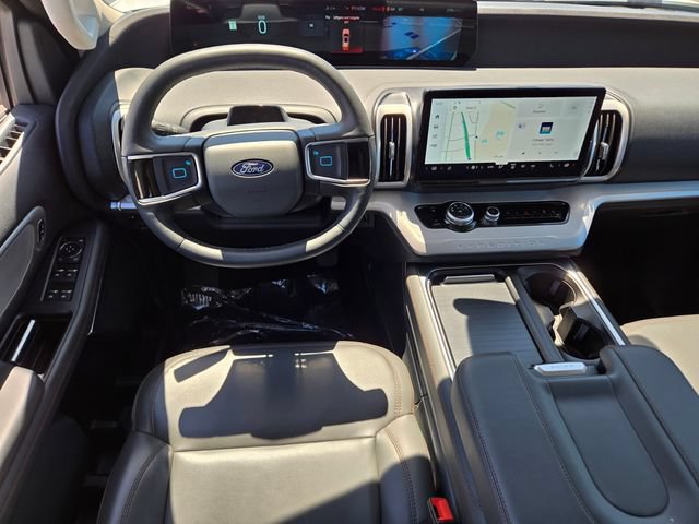 Used 2025 Ford Expedition Active AWD/4WD image 12