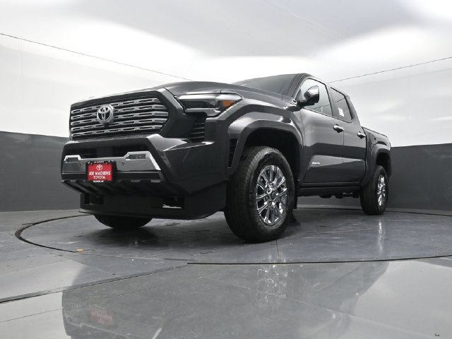 Used 2026 Toyota Tacoma Limited AWD/4WD image 33