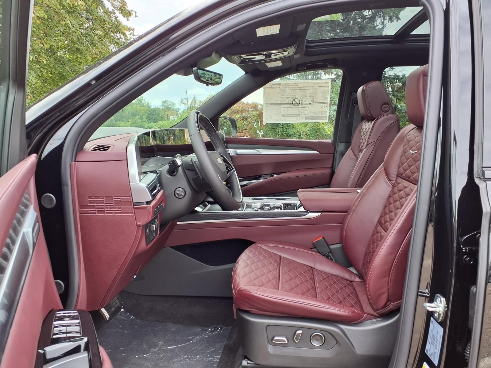 New 2026 Cadillac Escalade ESV Sport w/ Touring Package AWD/4WD image 15