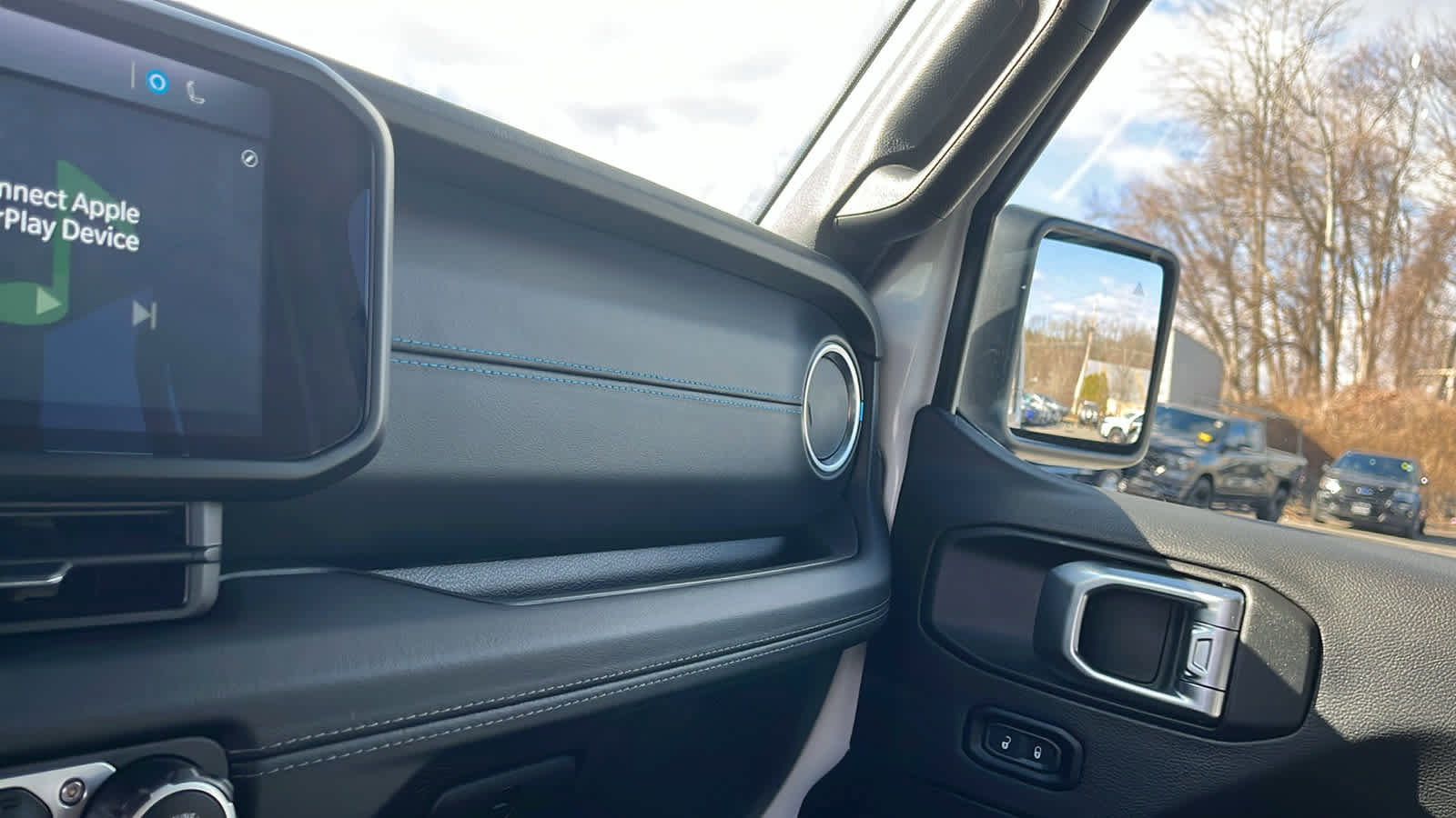 Used 2024 Jeep Wrangler High Altitude image 18