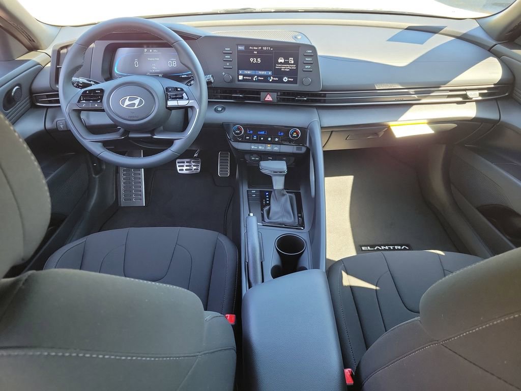 Used 2026 Hyundai Elantra Sport w/ Cargo Package FWD image 14