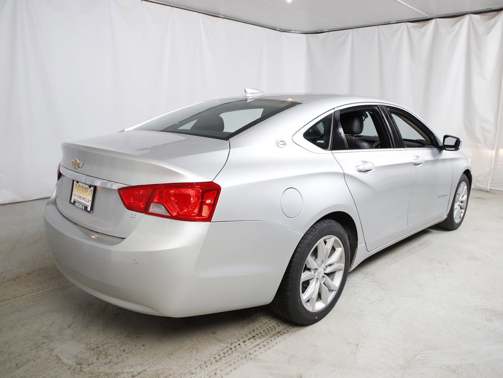 Used 2016 Chevrolet Impala LT w/ Convenience Package FWD image 3