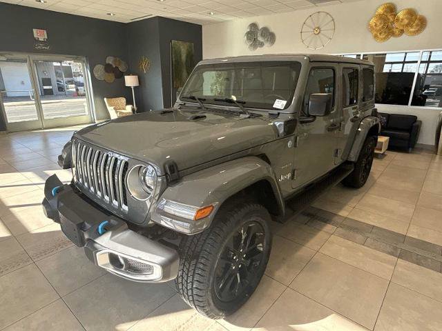 Used 2023 Jeep Wrangler Unlimited Sahara w/ Dual Top Group image 3