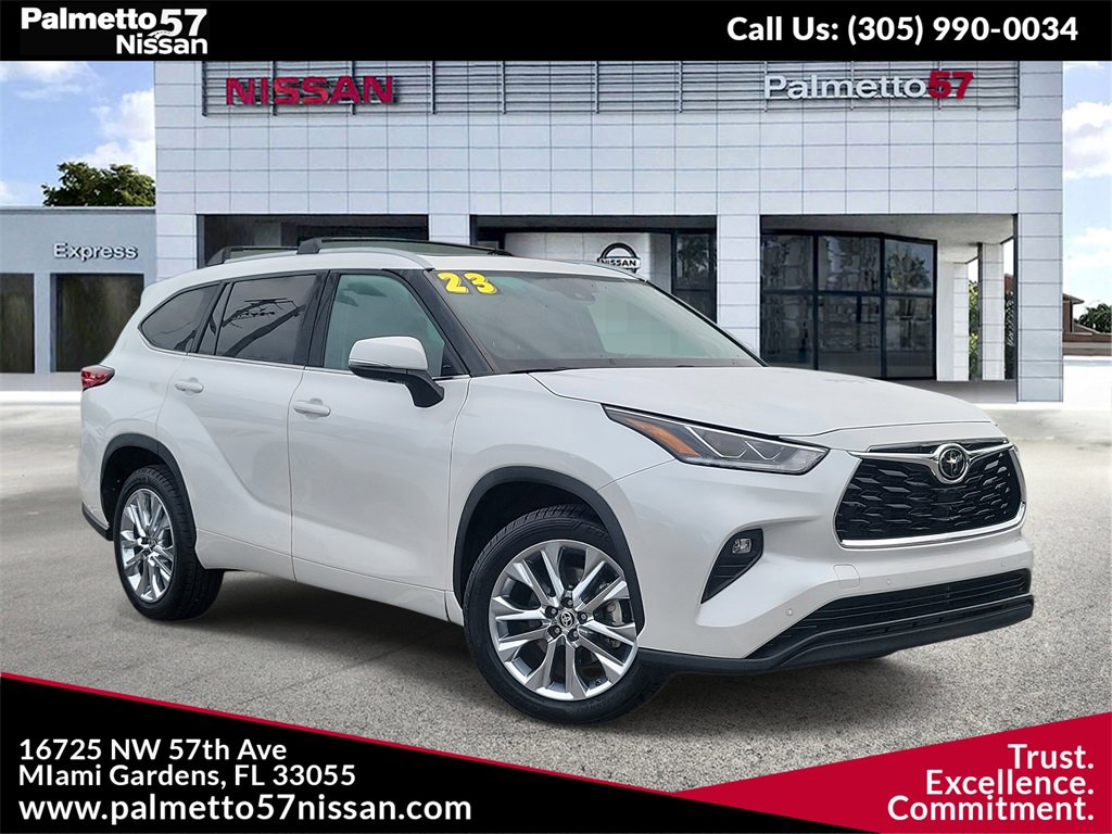 Used 2023 Toyota Highlander Limited image 1