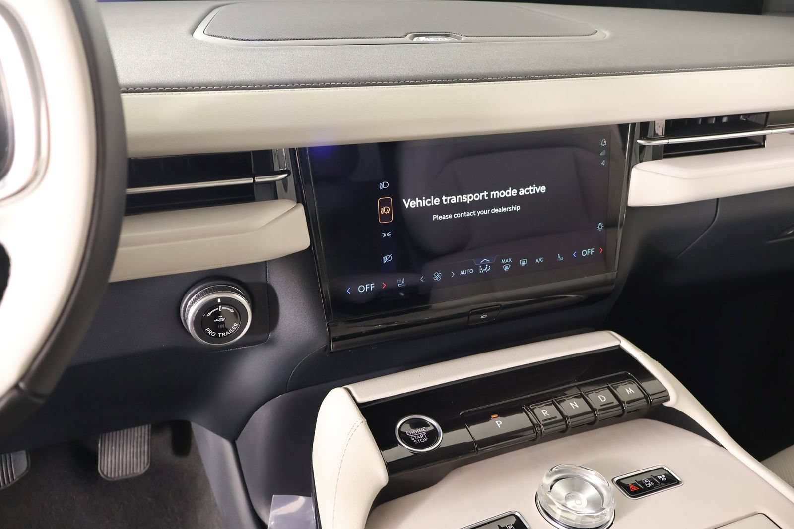 New 2026 Lincoln Navigator Premiere AWD/4WD image 6