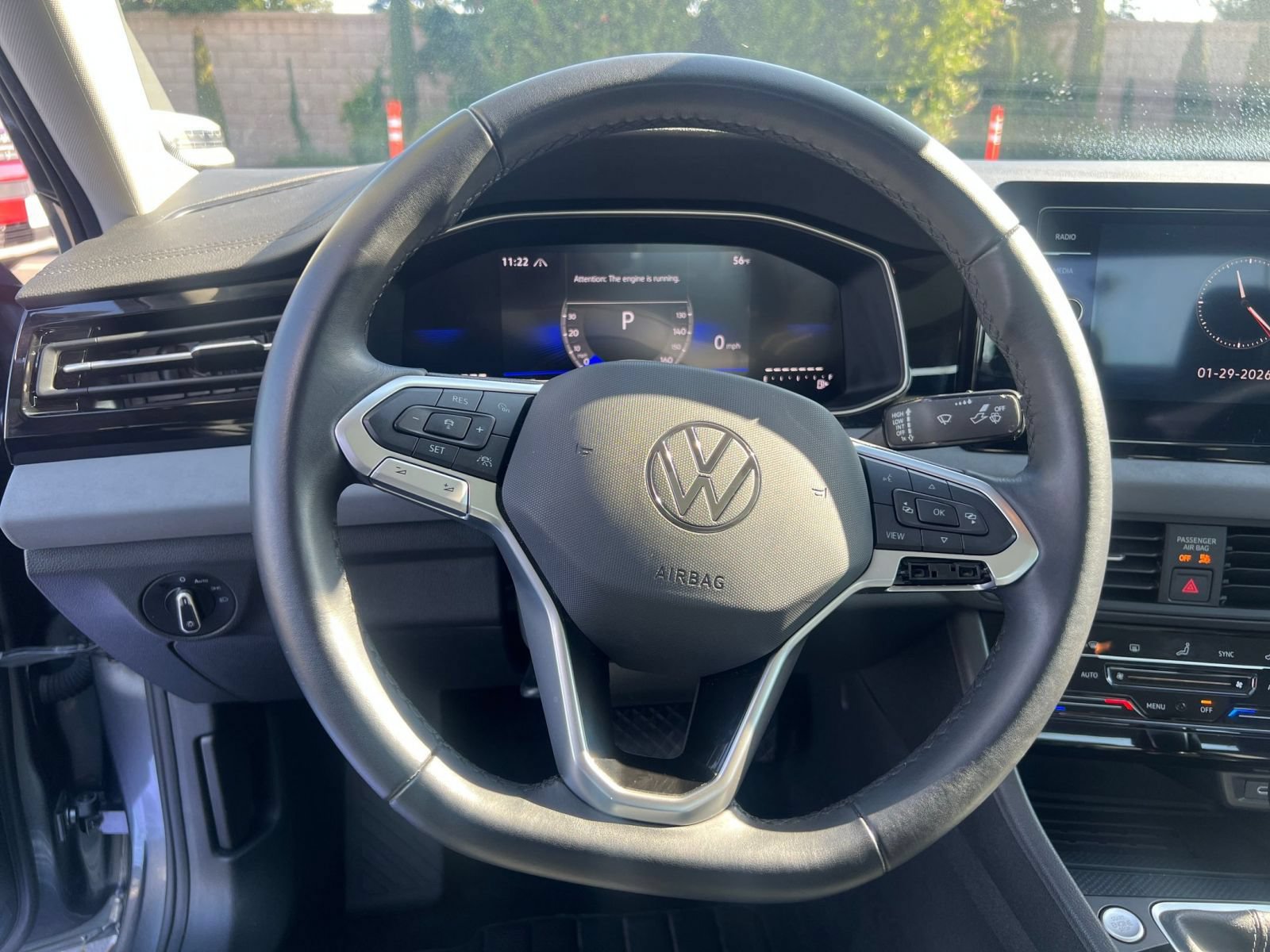 Used 2025 Volkswagen Jetta SE FWD image 35