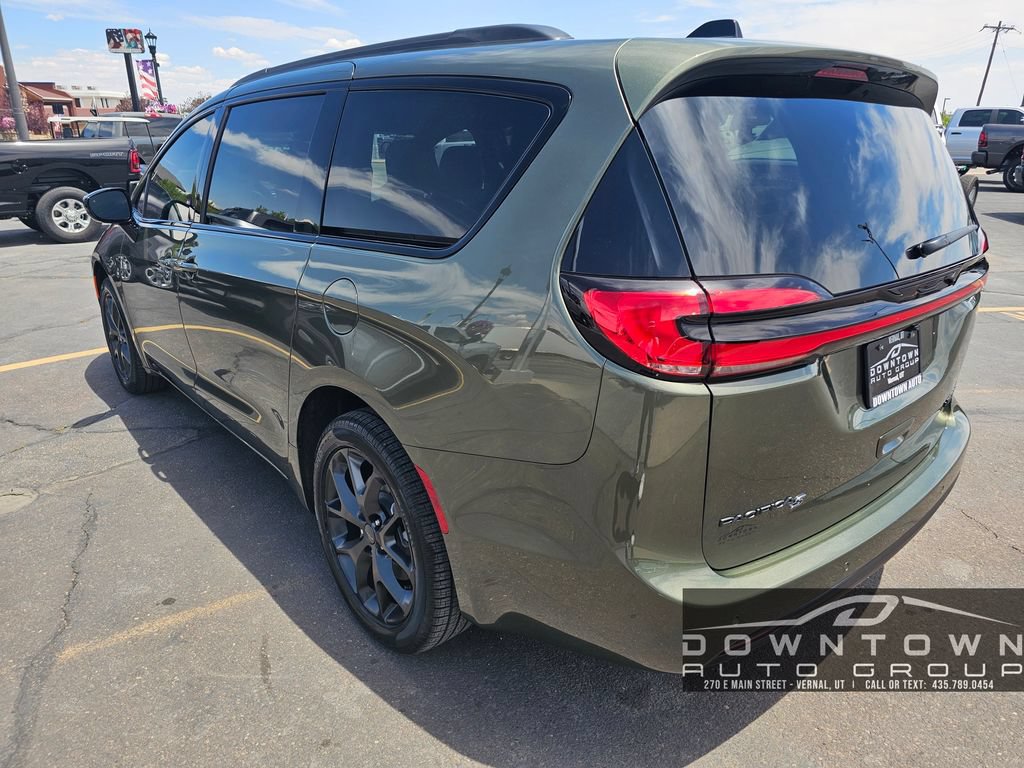 New 2027 Chrysler Pacifica Limited AWD/4WD image 5