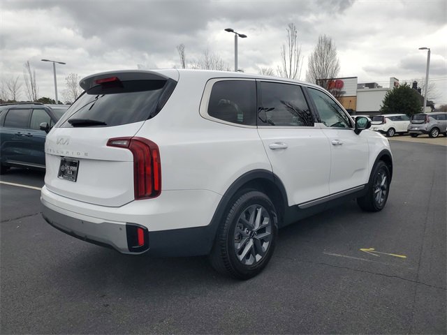 Used 2024 Kia Telluride LX image 4