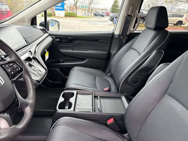 Used 2025 Honda Odyssey Elite image 14