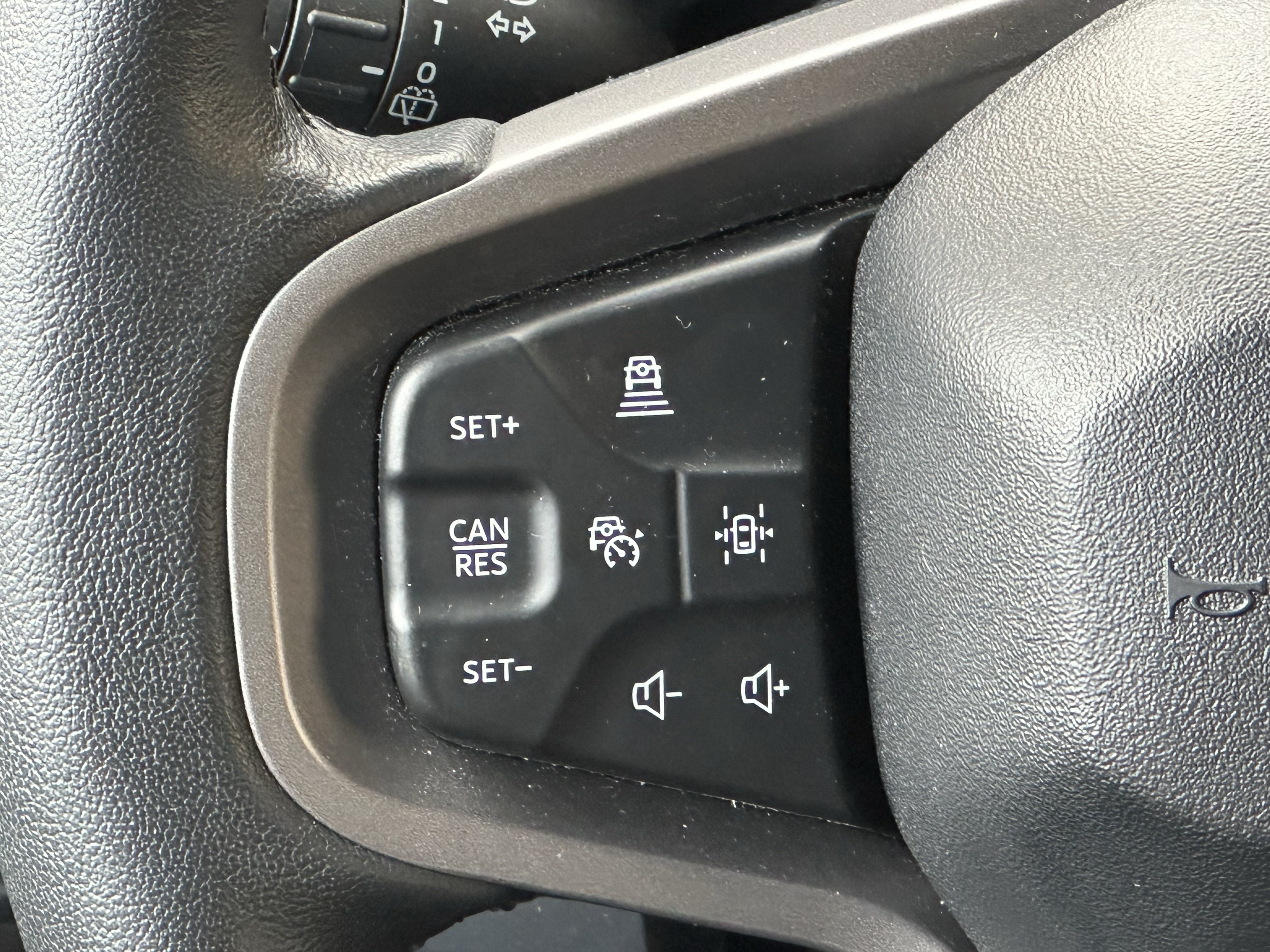Used 2025 Ford Bronco Outer Banks AWD/4WD image 12
