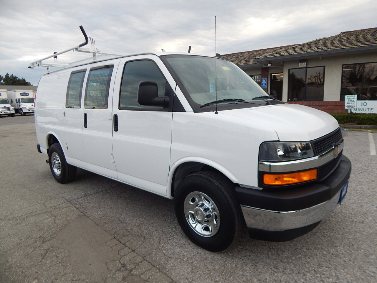 Used 2024 Chevrolet Express 2500 w/ Driver Convenience Package image 10