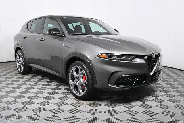 New 2024 Alfa Romeo Tonale Veloce image 3