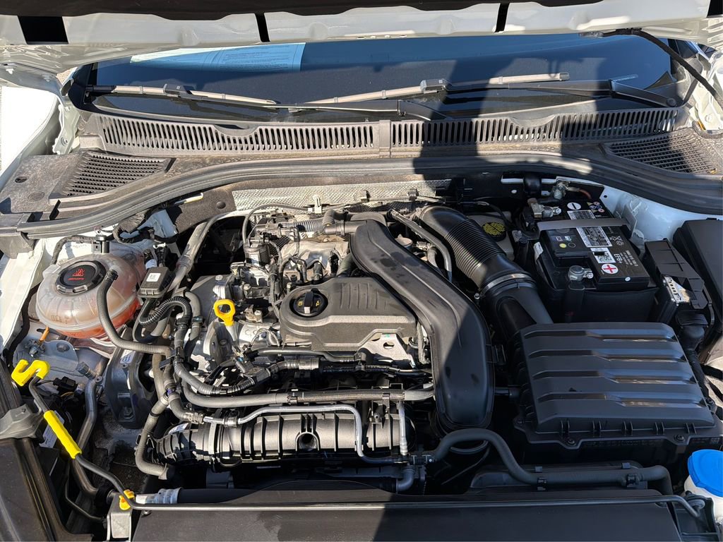 Used 2023 Volkswagen Jetta Sport image 12