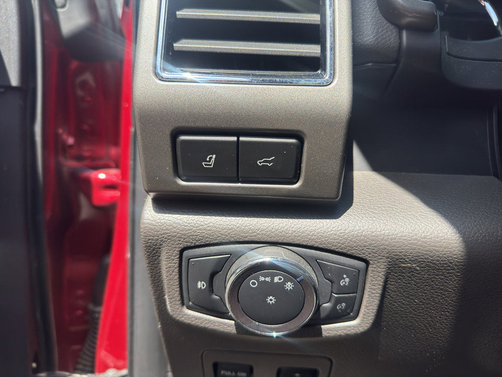 Used 2019 Ford Expedition XLT w/ Equipment Group 202A image 24