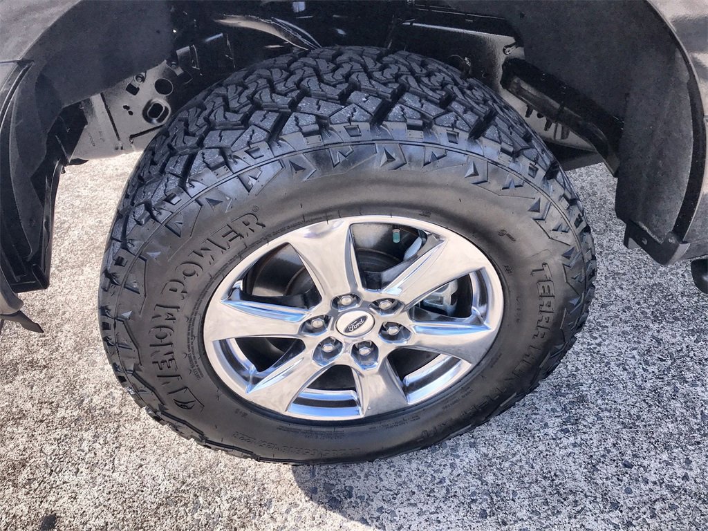 Used 2019 Ford F150 XLT w/ Equipment Group 302A Luxury image 10