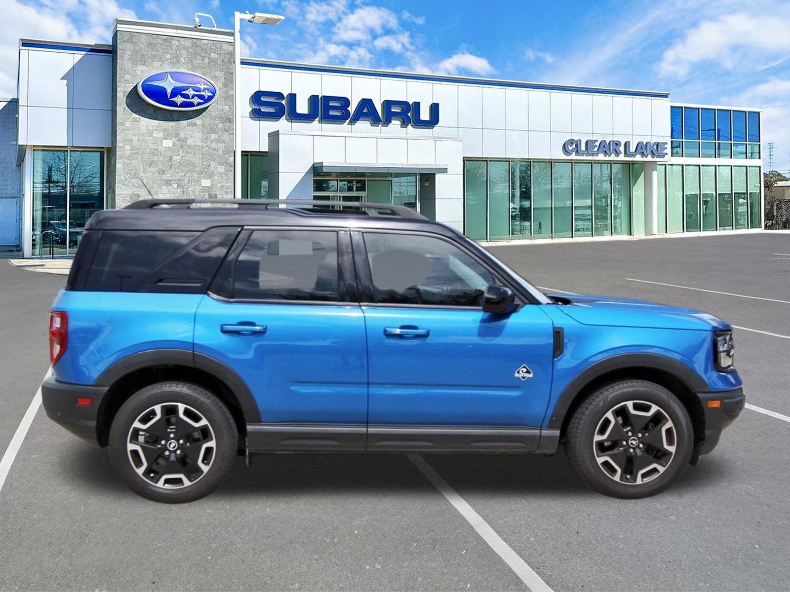Used 2022 Ford Bronco Sport Outer Banks w/ Tech Package AWD/4WD image 7