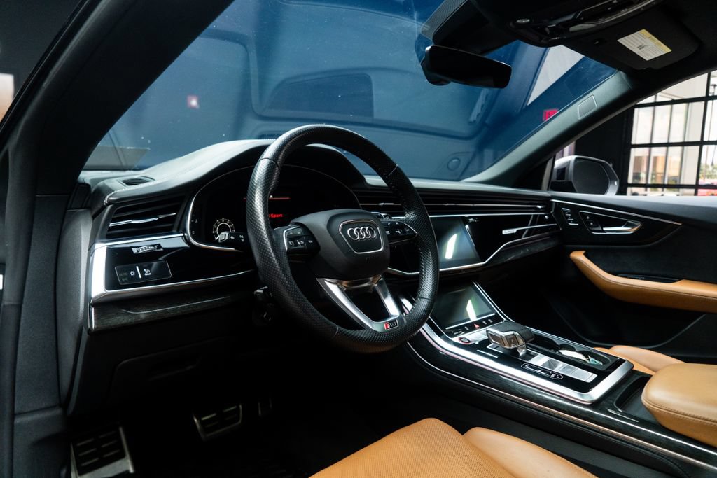 Used 2021 Audi RS Q8 w/ Carbon Optic Package AWD/4WD image 24