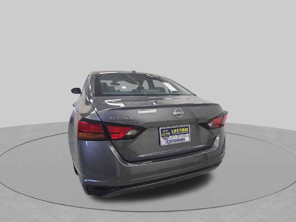 Used 2025 Nissan Altima 2.5 SV FWD image 40