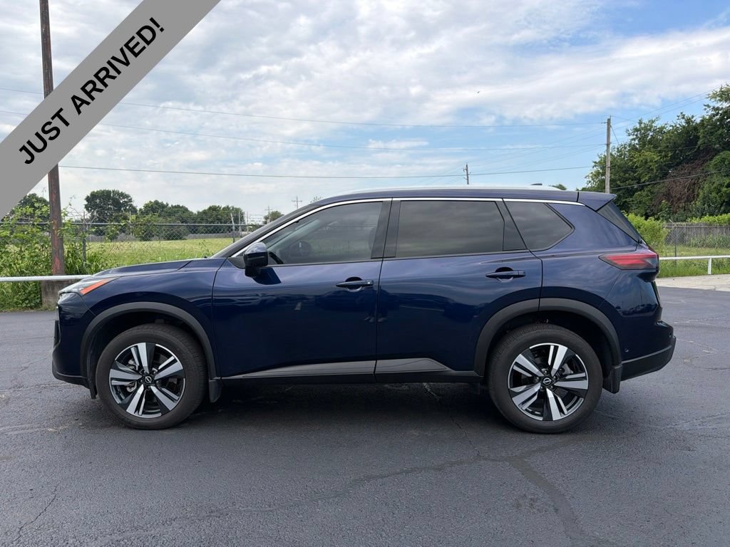 Certified 2025 Nissan Rogue SL w/ Tech Package AWD/4WD image 8