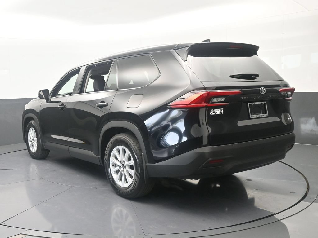 Used 2024 Toyota Grand Highlander FWD image 4