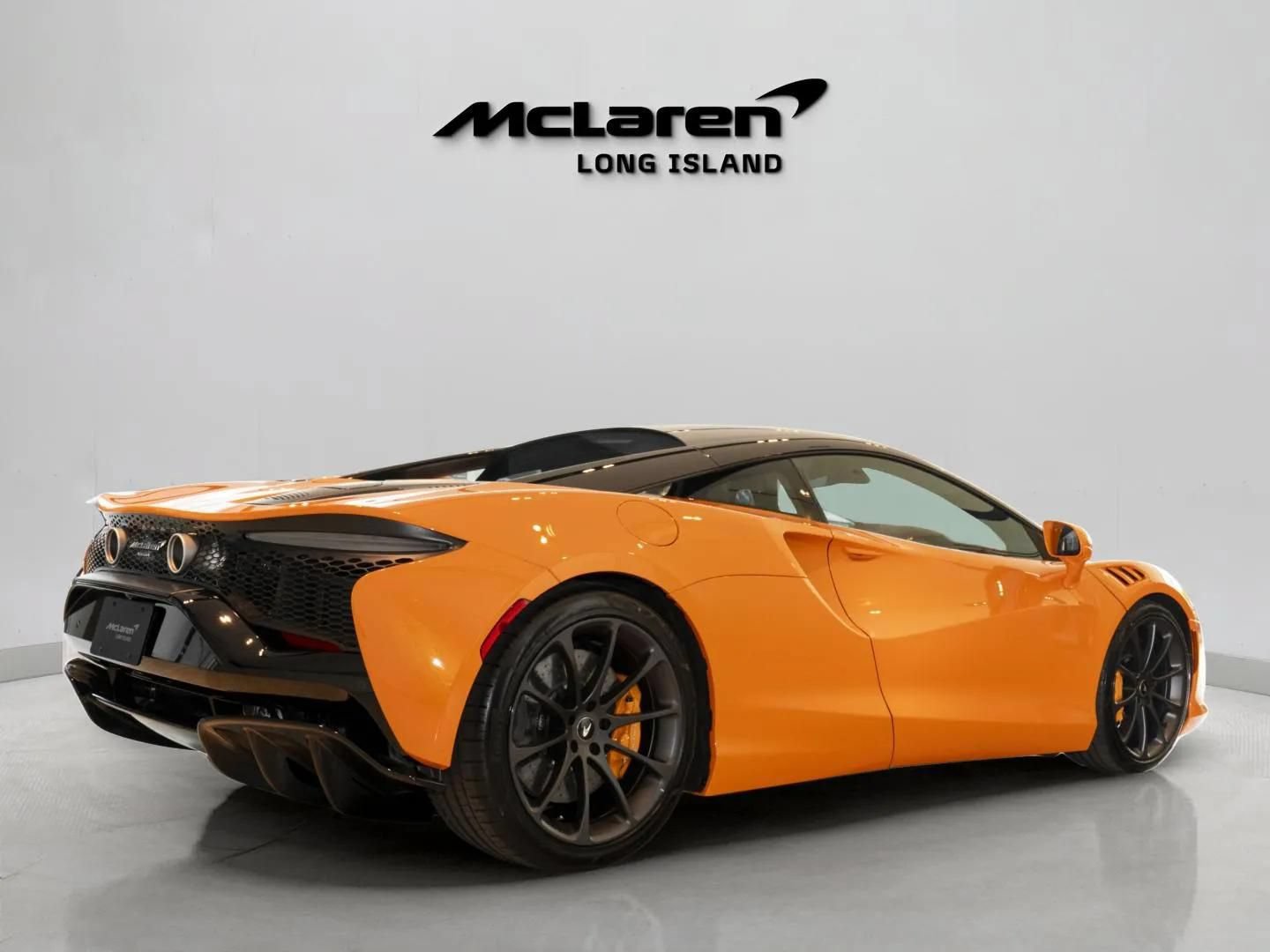 New 2026 McLaren Artura RWD image 6