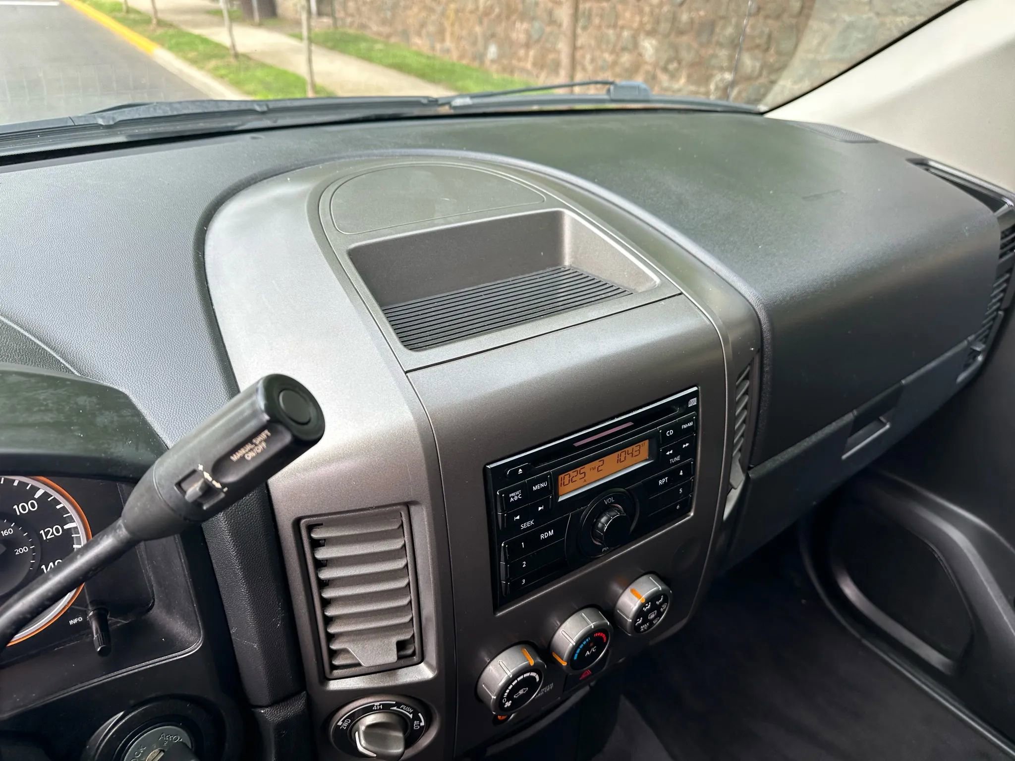 Used 2015 Nissan Titan PRO-4X image 21