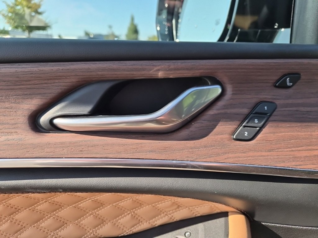 New 2025 Jeep Grand Cherokee L Summit image 17