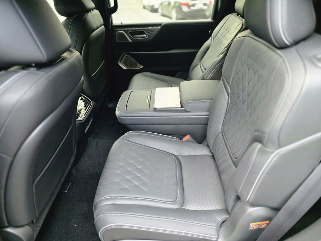 New 2026 INFINITI QX80 Autograph w/ Premium Cargo Package AWD/4WD image 12