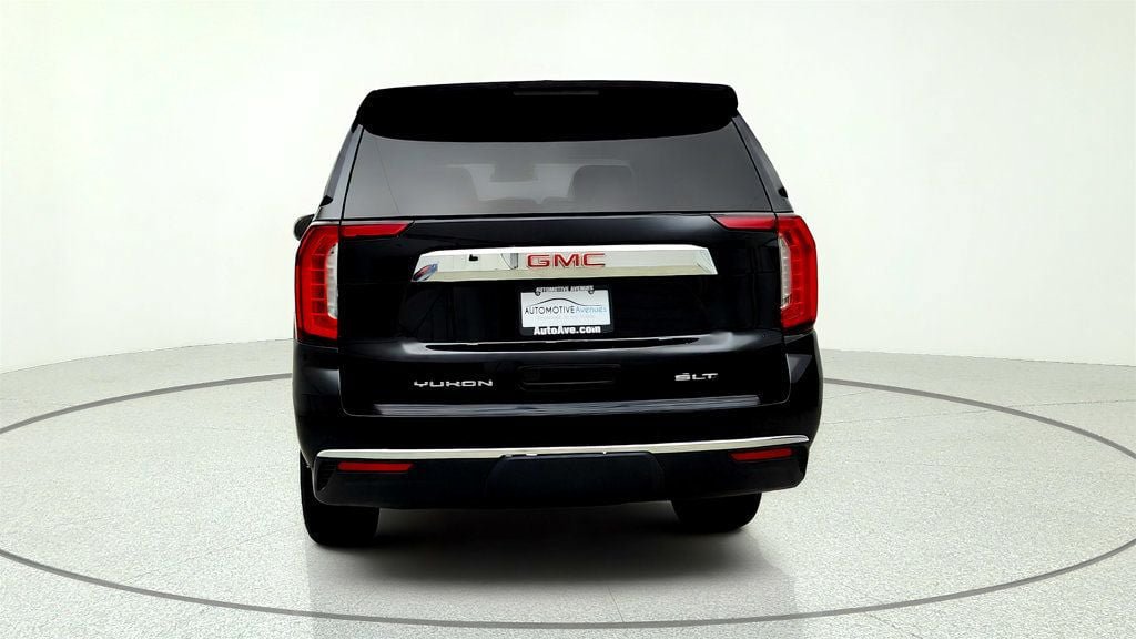 Used 2023 GMC Yukon XL SLT w/ SLT Premium Package AWD/4WD image 6