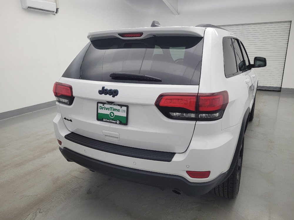 Used 2018 Jeep Grand Cherokee Laredo AWD/4WD image 7