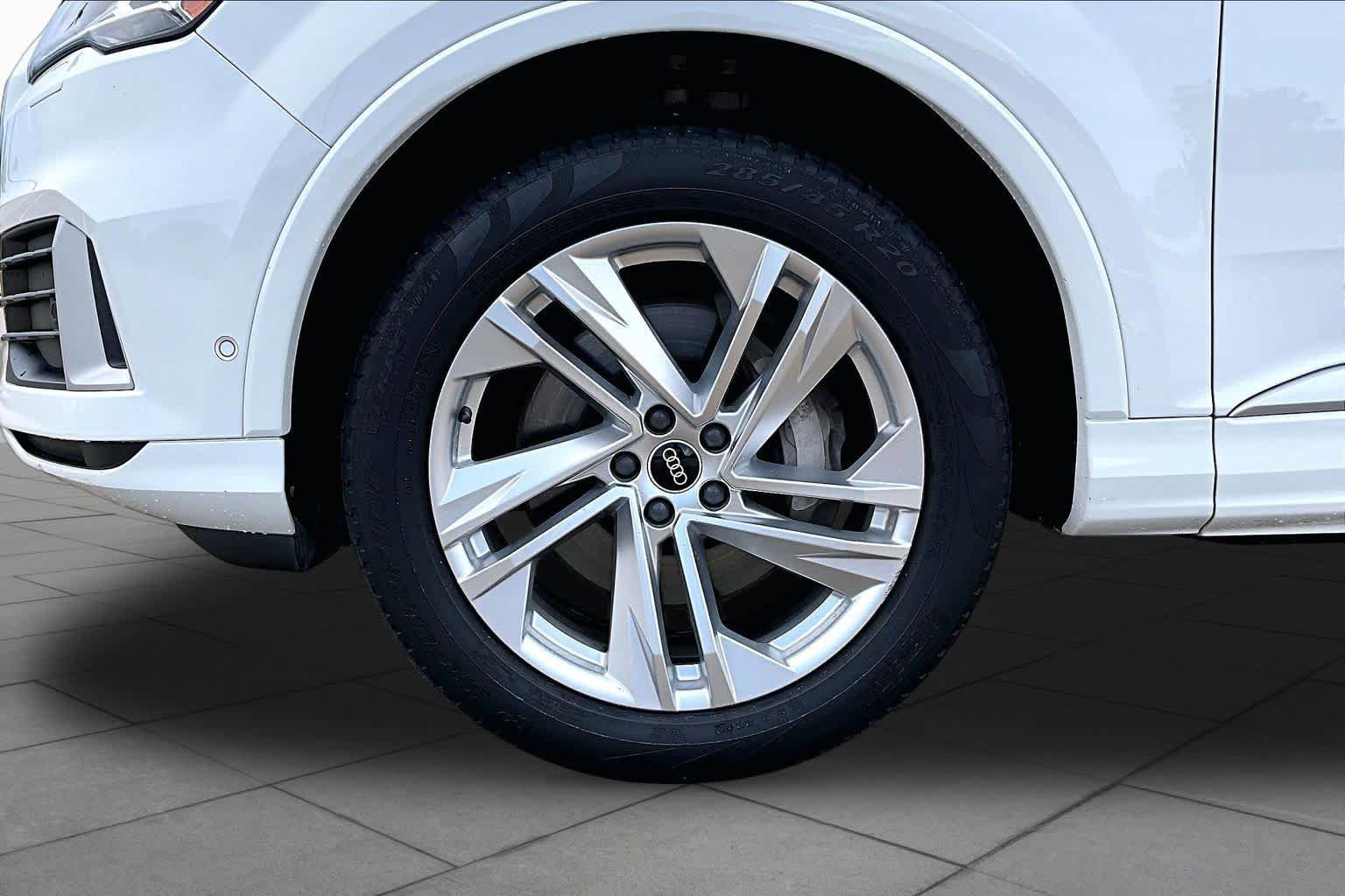 Used 2021 Audi Q7 2.0T Premium Plus w/ Executive Package AWD/4WD image 11