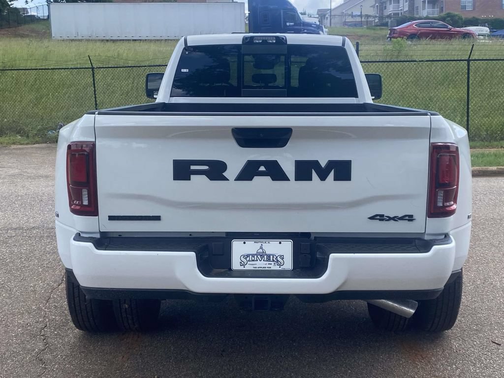 New 2026 RAM 3500 Big Horn AWD/4WD image 36
