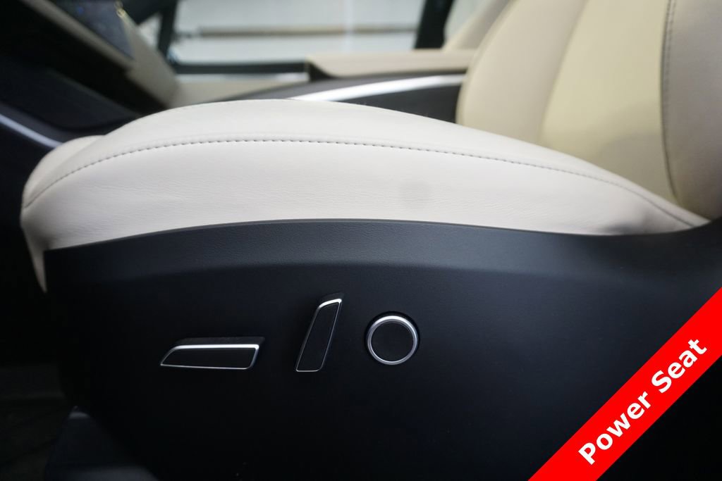 Used 2023 Tesla Model X Plaid image 5