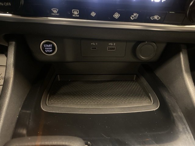 Used 2023 Nissan Rogue SV image 22