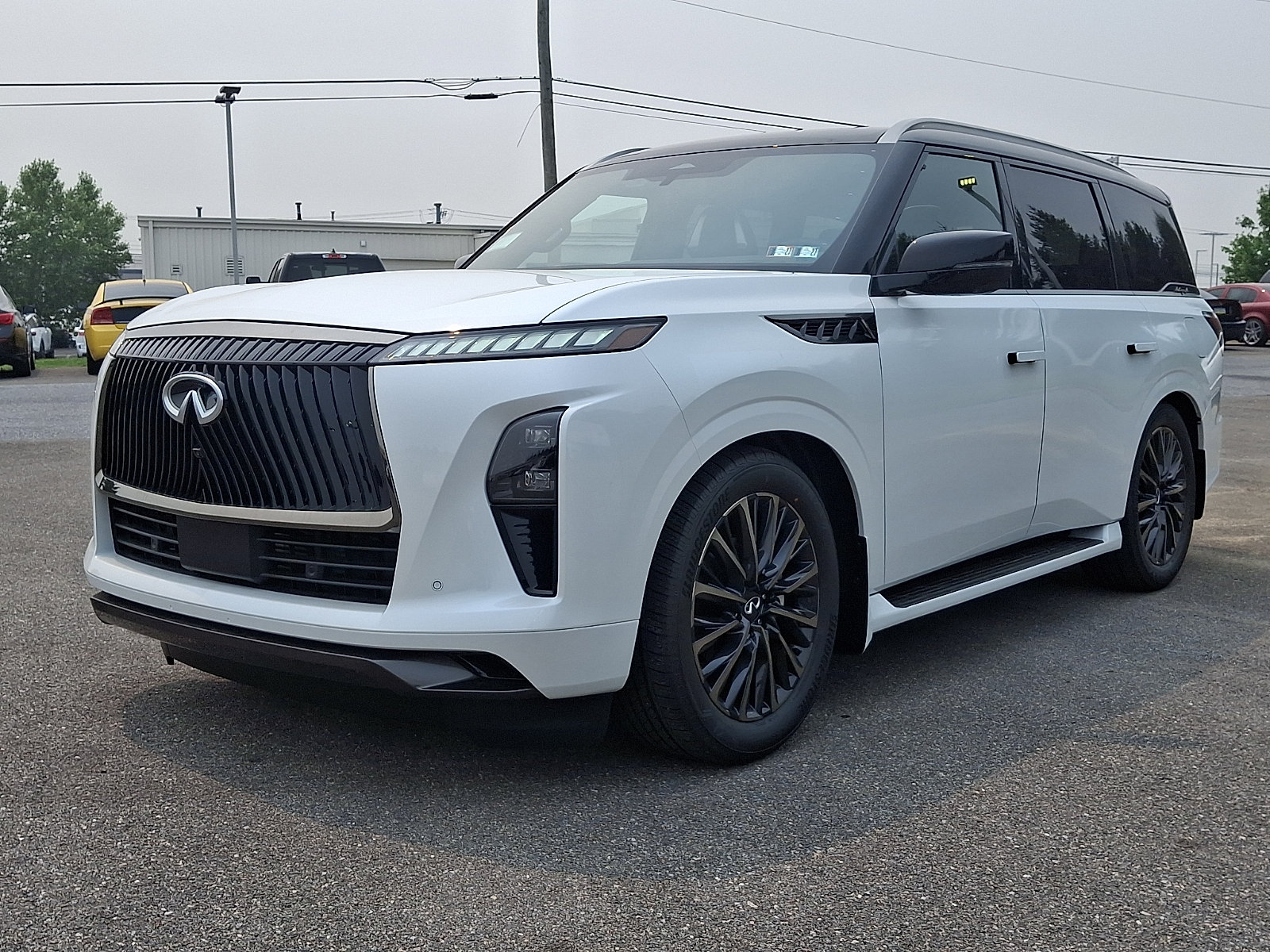 New 2027 INFINITI QX80 Autograph w/ Premium Cargo Package AWD/4WD image 2