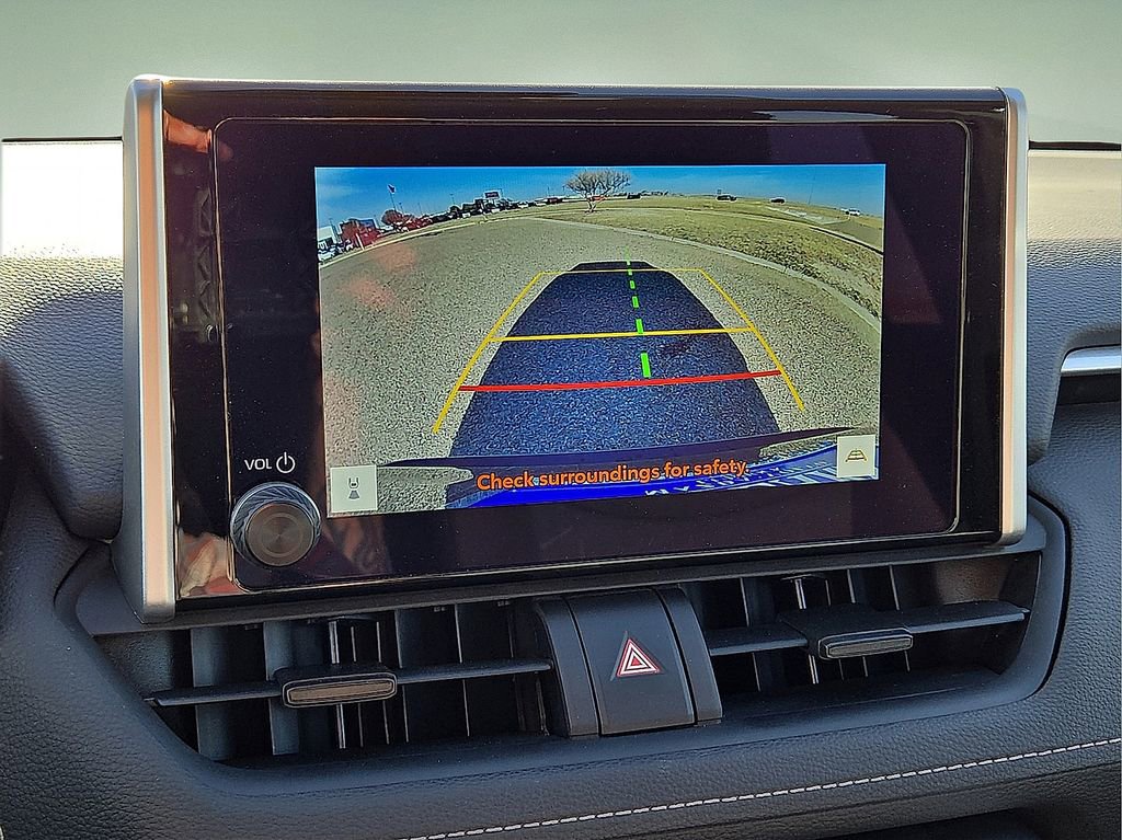Used 2025 Toyota RAV4 XLE image 28
