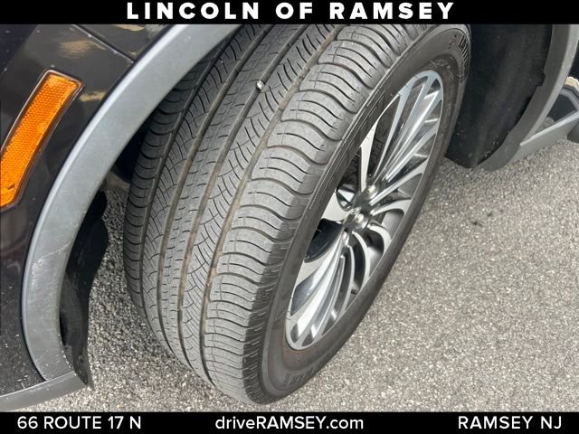 Used 2023 Lincoln Aviator Standard w/ Premium Package image 24